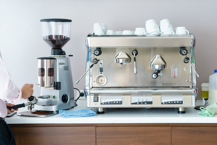 How does the bar espresso machine work?